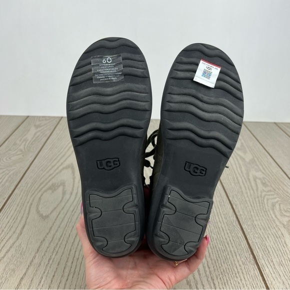 UGG Hapsburg Waterproof Suede Lace-up Ankle Booties US7 Green Slate $150 - Picture 9 of 9